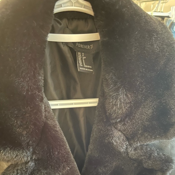 Pleather moto jacket with fur - Picture 2 of 3